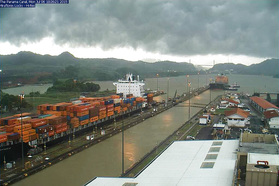 Webcam: Unser Container im Panamakanal