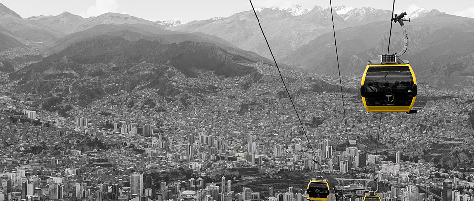 Hoch &uuml;ber La Paz fliegt die Gondelbahn