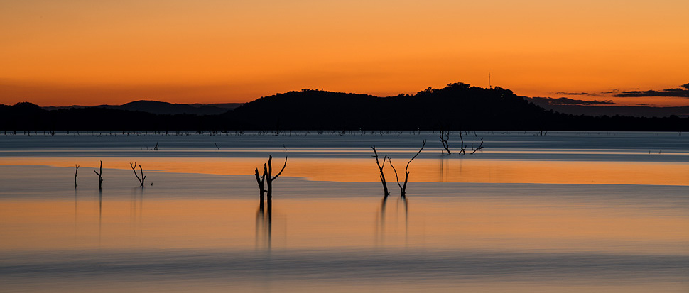 Sonnenuntergang &uuml;ber dem Karibasee